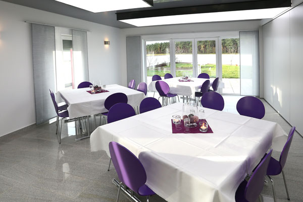 villa-lila-fruehstuecksraum